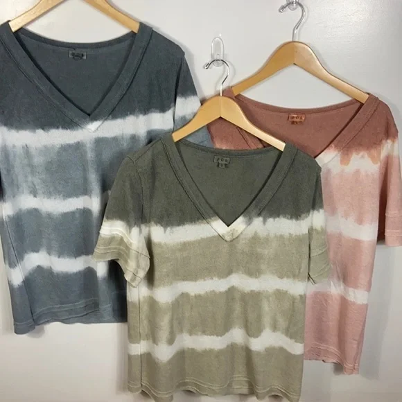 V neck tie dye POL top - Picture 4 of 5